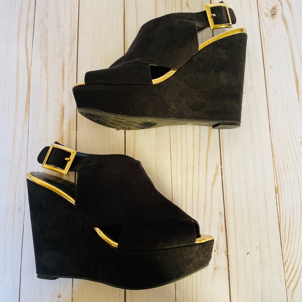 Nicole Miller faux suede platform wedges black 6 - Picture 3 of 8
